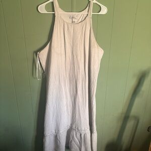 White Sleeveless Dress